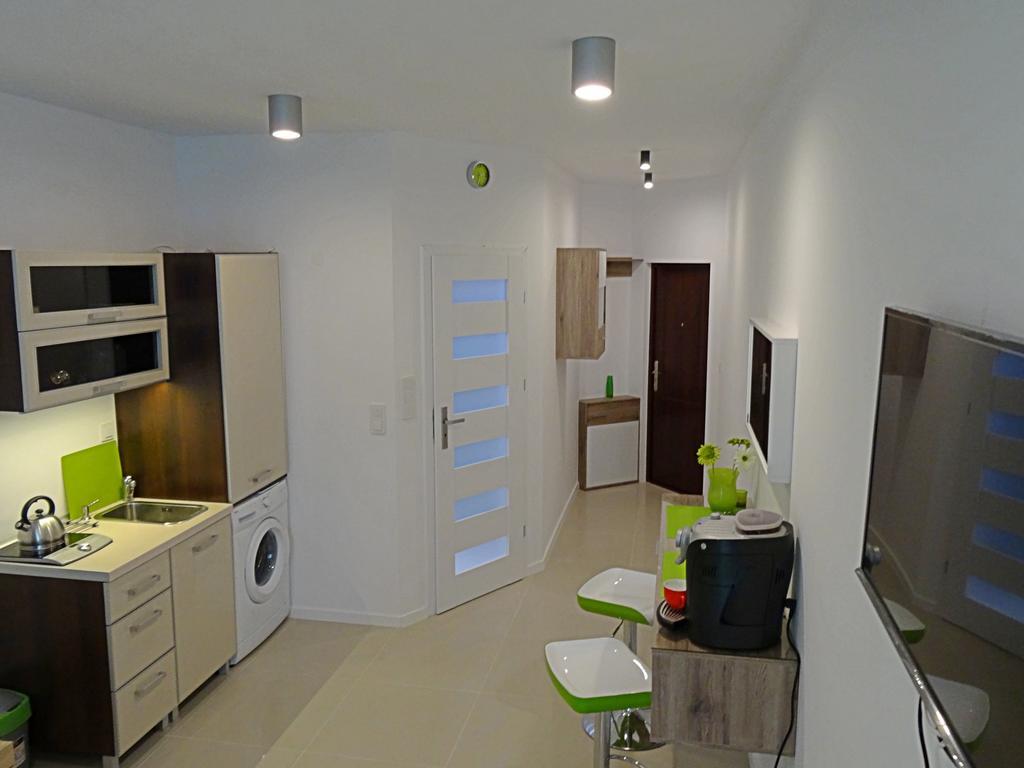 Apartamenty Metro Mlociny Varsó Szoba fotó